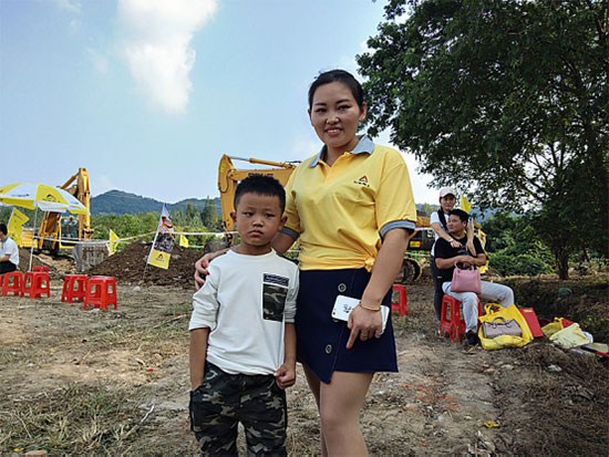 90后女司机甘亚萍：创业开挖机让女性更有魅力 ——记凯发k8娱乐好司机合肥站学员甘亚萍